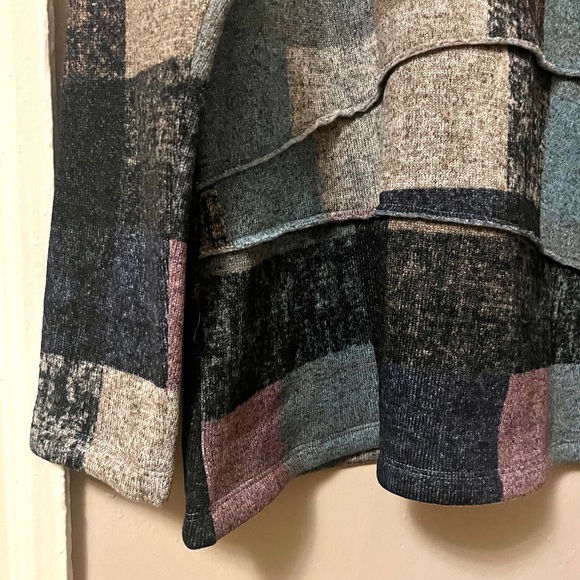 🏷️ talk of the walk • multicolor patchwork rolled mock neck tunic sweater - Picture 10 of 16
